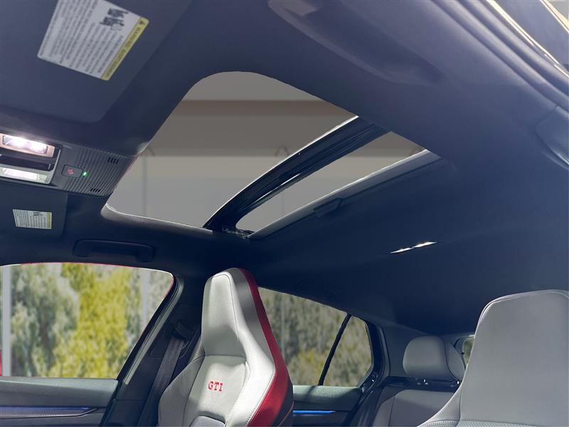 Volkswagen Golf GTI SE 6M 2023