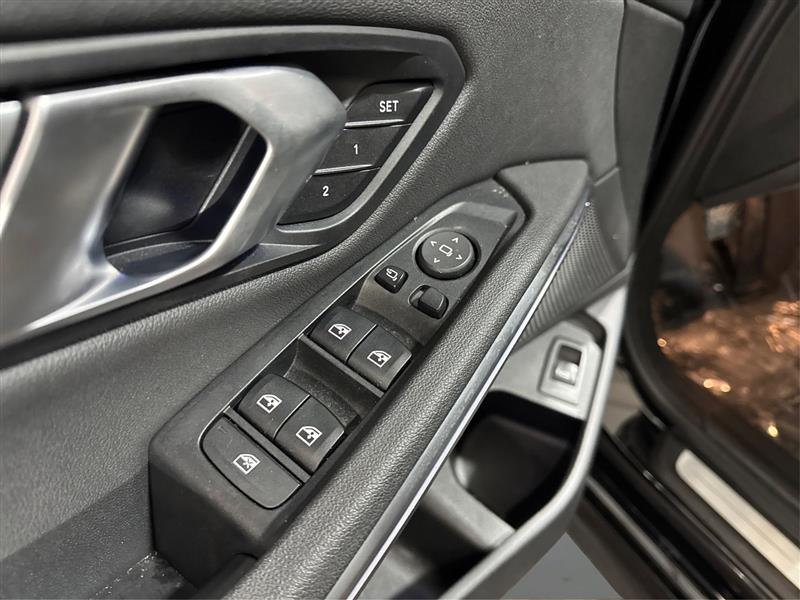 BMW 3-Series 330i xDrive 2021