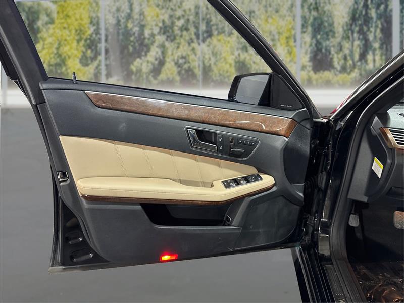 Mercedes-Benz E-Class E350 Sedan 2010