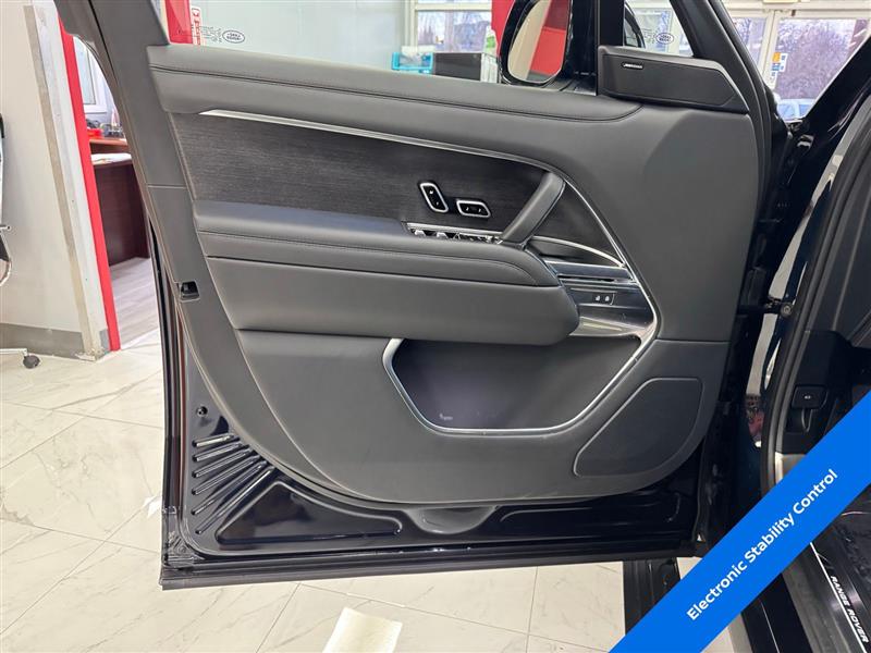 Land Rover Range Rover SE SWB 5 2025