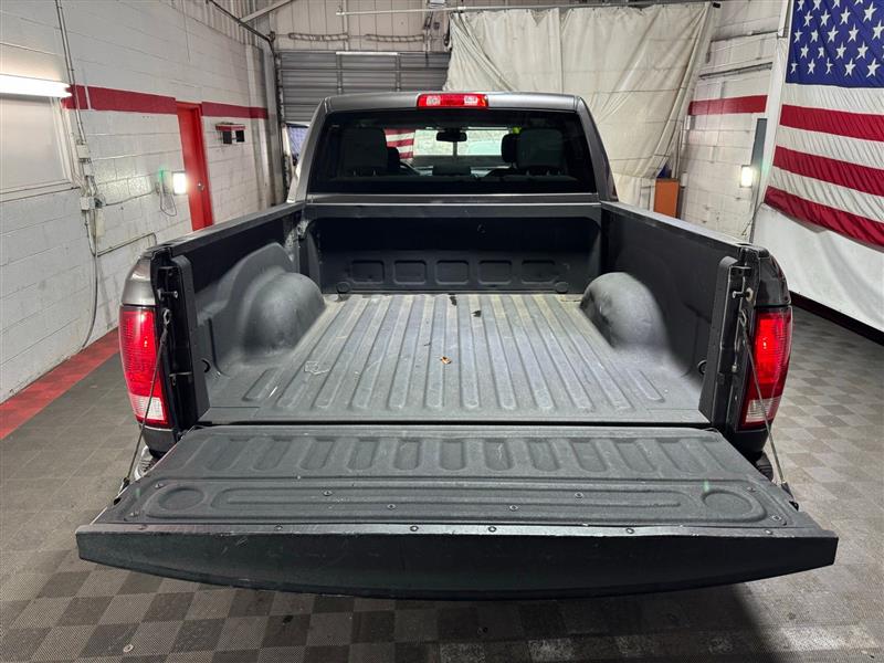 RAM 1500 Classic Tradesman Crew Cab SWB 4WD 2020