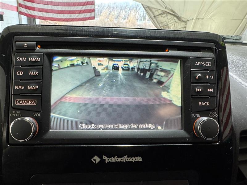 Nissan Titan SV Crew Cab 4WD 2015