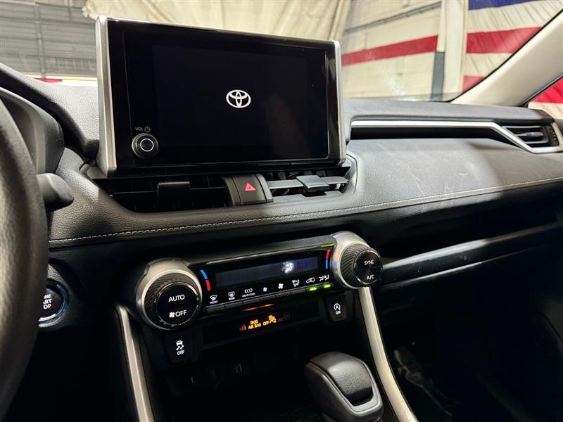 Toyota RAV4 XLE AWD 2023