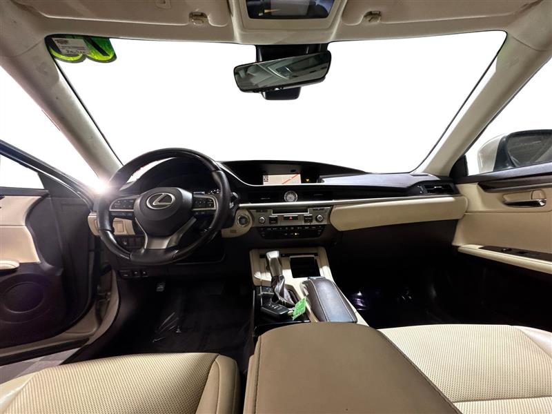 Lexus ES 350 Sedan 2017