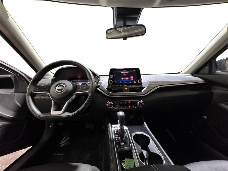 Nissan Altima 2.5 SV 2023