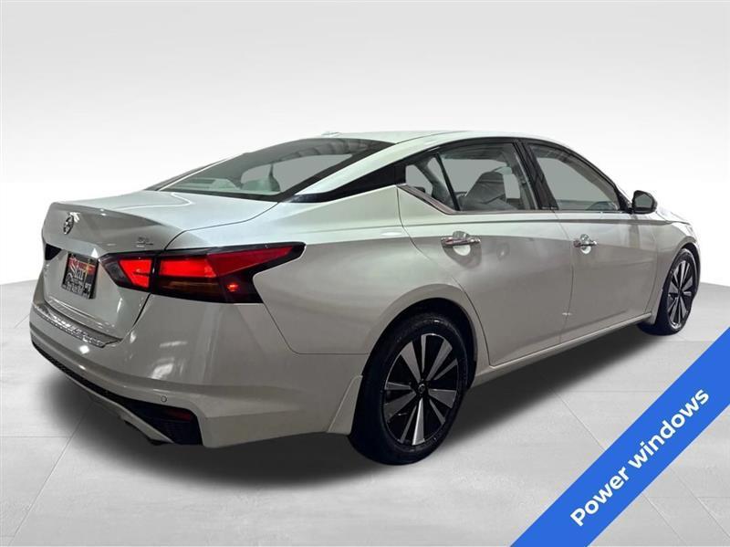 Nissan Altima 2.5 SL 2022