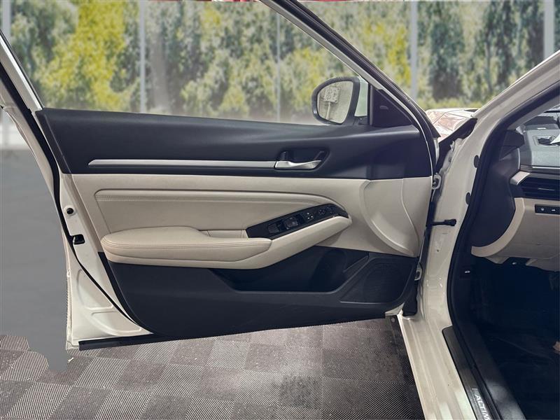 Nissan Altima 2.5 SL 2022