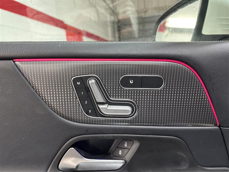 Mercedes-Benz GLB-Class GLB 250 4MATIC 2021