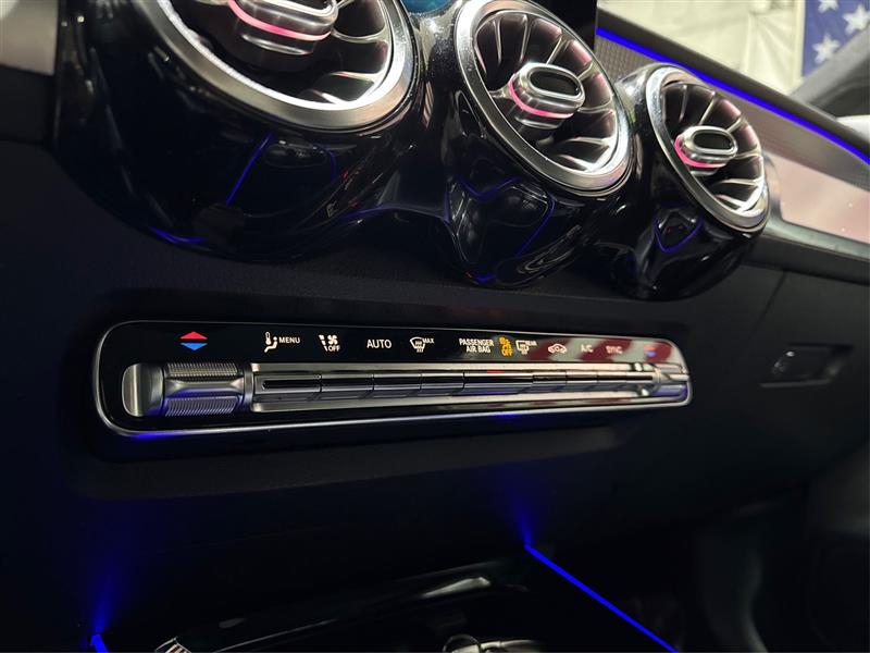 Mercedes-Benz GLB-Class GLB 250 4MATIC 2021