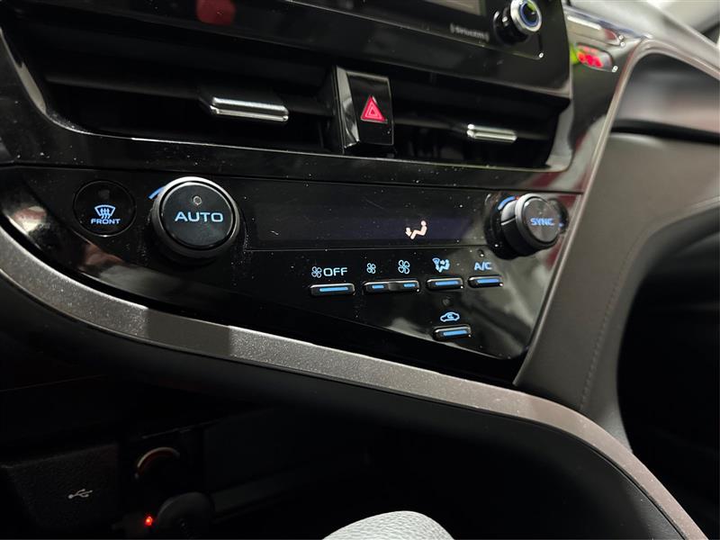 Toyota Camry LE AWD 2022