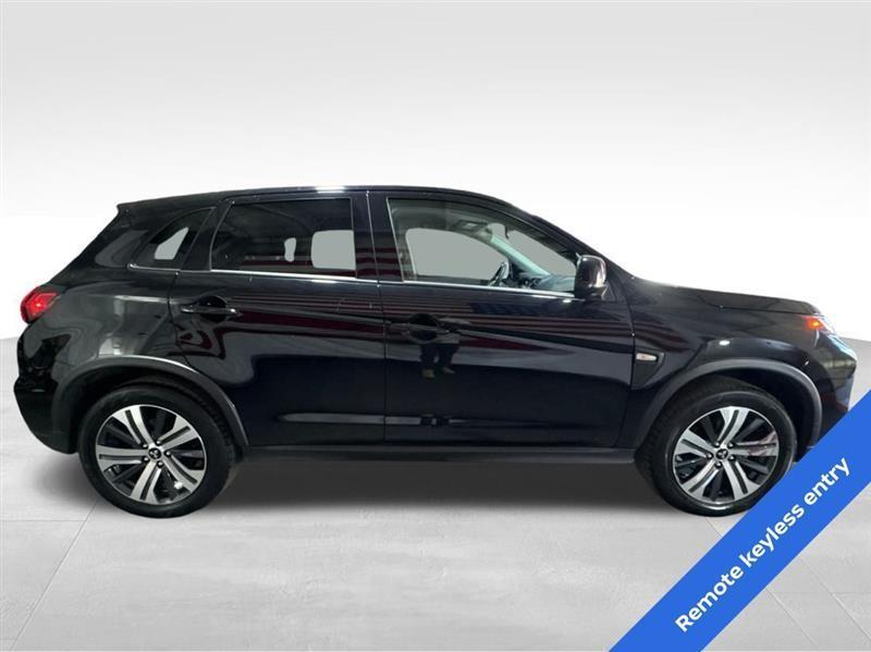 Mitsubishi Outlander Sport 2.0 ES 4WD 2024