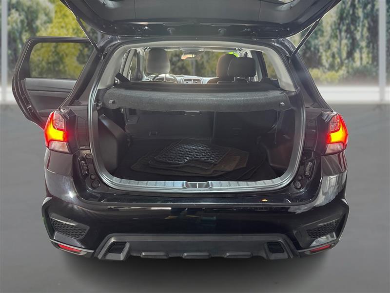 Mitsubishi Outlander Sport 2.0 ES 4WD 2024