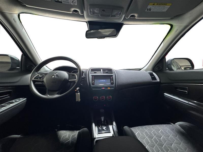 Mitsubishi Outlander Sport 2.0 ES 4WD 2024