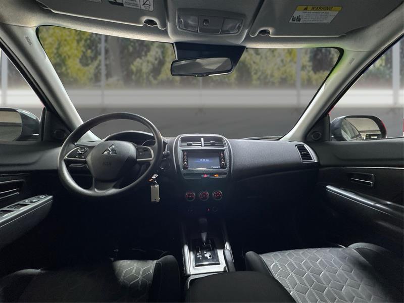 Mitsubishi Outlander Sport 2.0 ES 4WD 2024