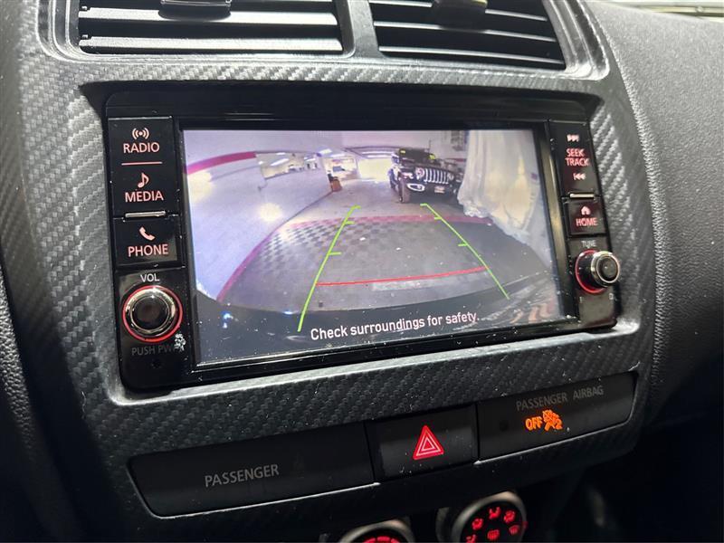 Mitsubishi Outlander Sport 2.0 ES 4WD 2024