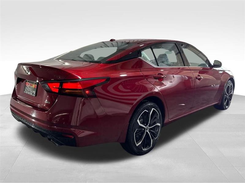 Nissan Altima 2.5 SR AWD 2024