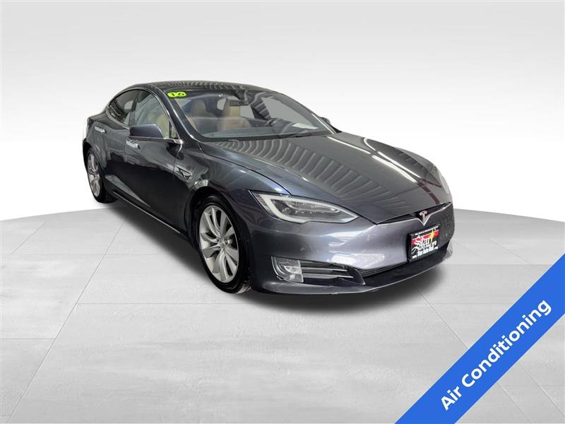 Tesla Model S 90D 2016