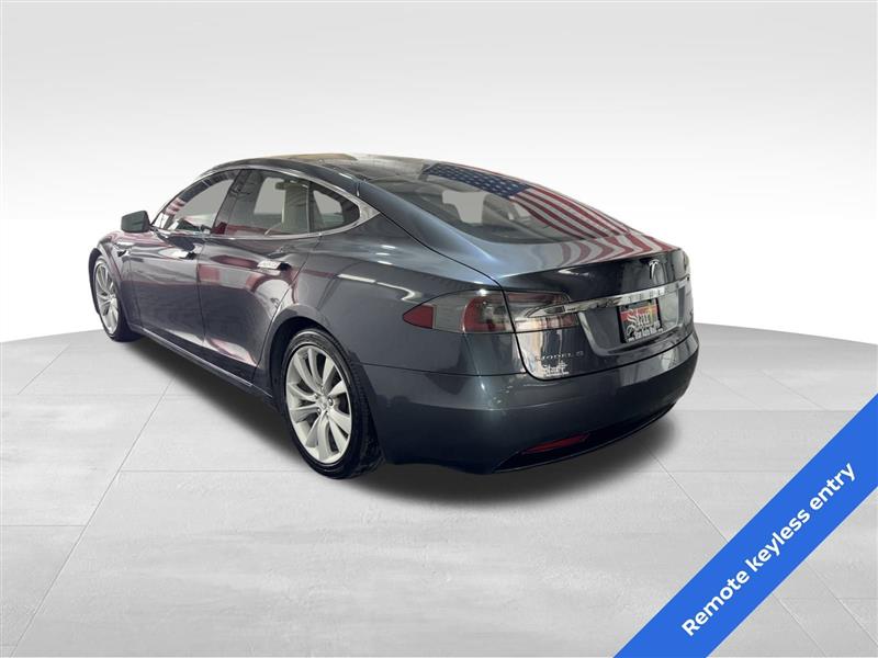 Tesla Model S 90D 2016