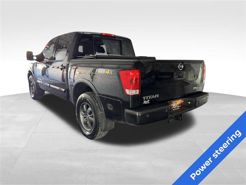 Nissan Titan PRO-4X Crew Cab 4WD SWB 2015