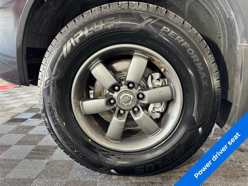 Nissan Titan PRO-4X Crew Cab 4WD SWB 2015