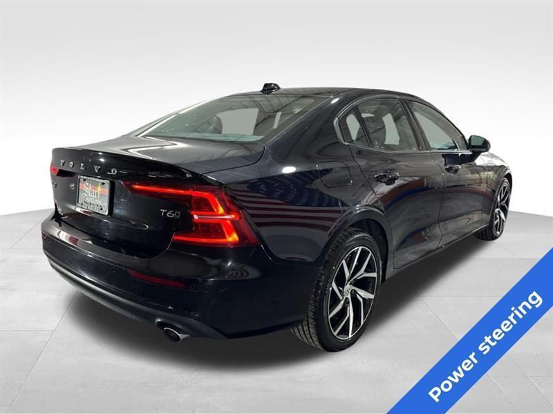 Volvo S60 T6 Momentum AWD 2019