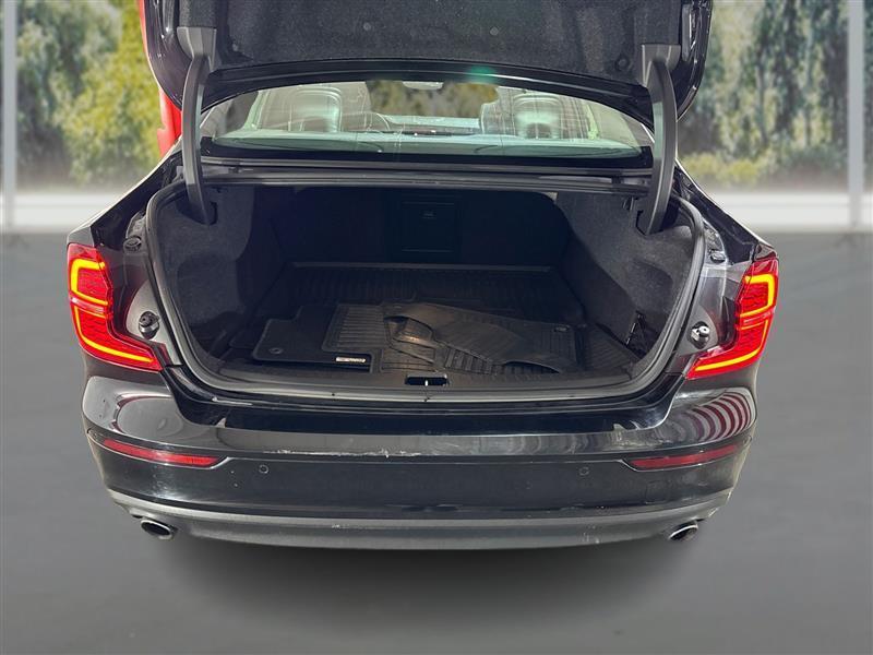 Volvo S60 T6 Momentum AWD 2019