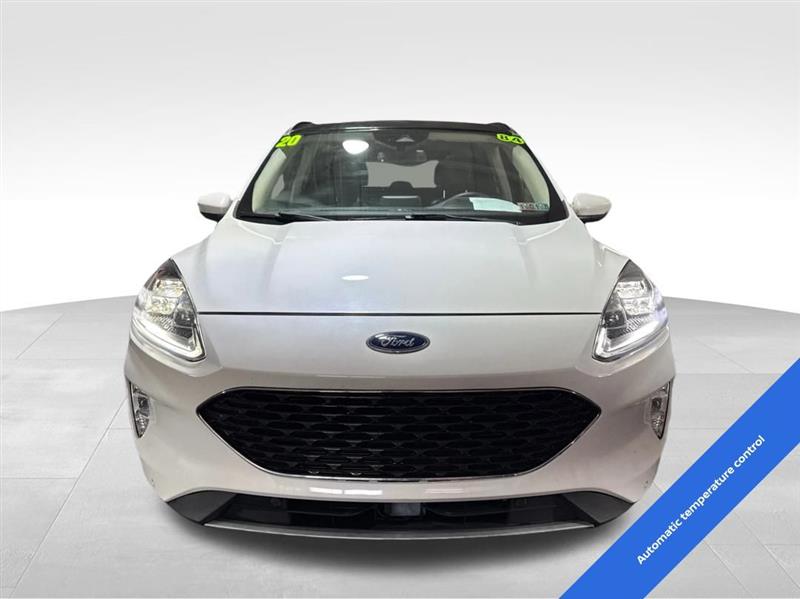 Ford Escape Titanium 4WD 2020