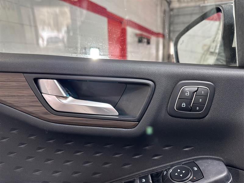 Ford Escape Titanium 4WD 2020