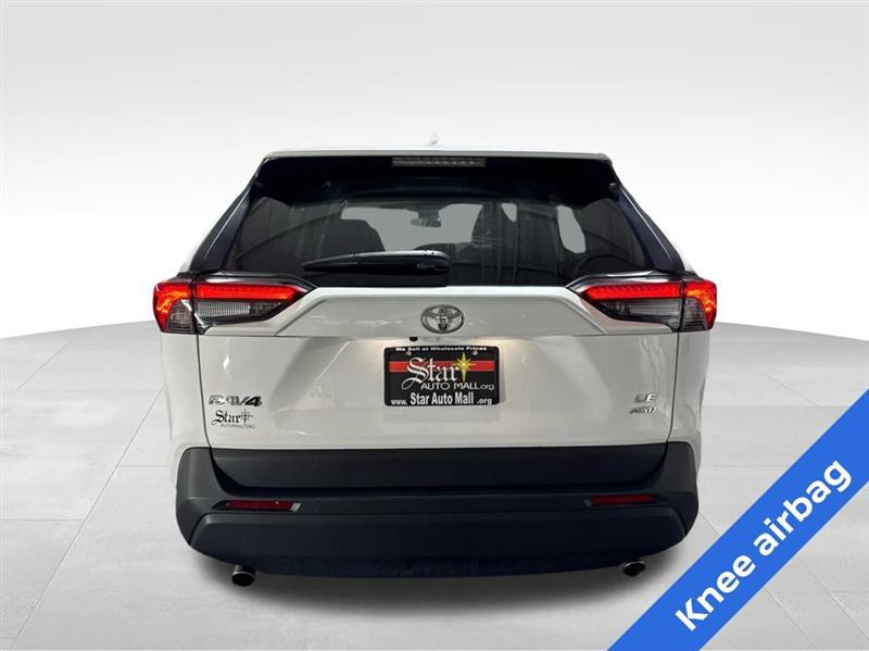 Toyota RAV4 LE AWD 2024