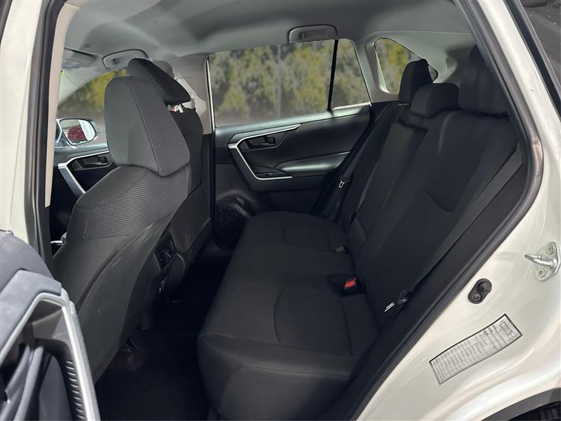 Toyota RAV4 LE AWD 2024