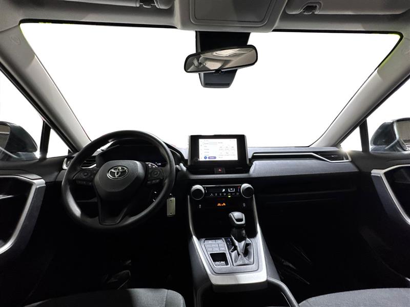 Toyota RAV4 LE AWD 2024