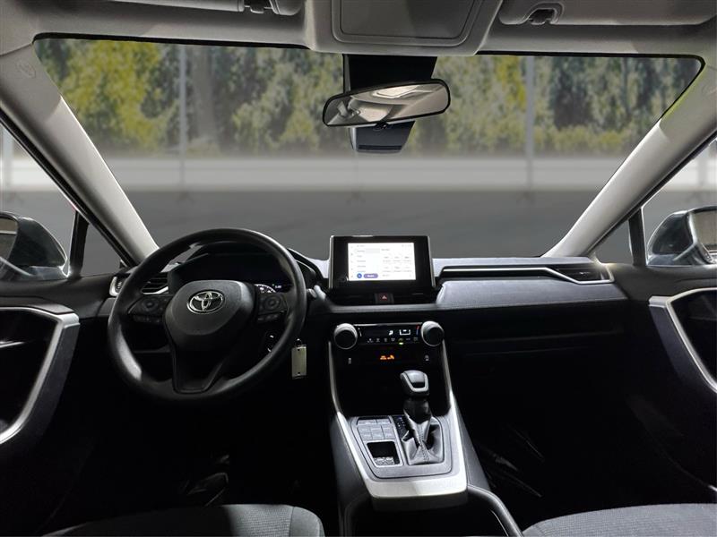 Toyota RAV4 LE AWD 2024
