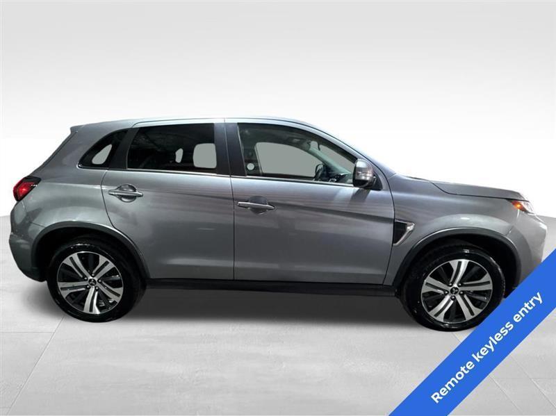 Mitsubishi Outlander Sport 2.0 ES 4WD 2024