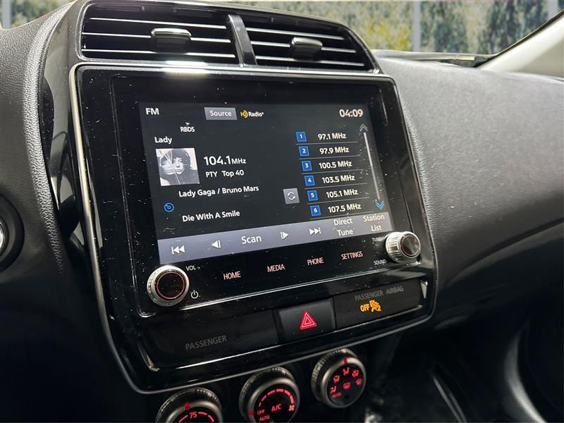 Mitsubishi Outlander Sport 2.0 ES 4WD 2024