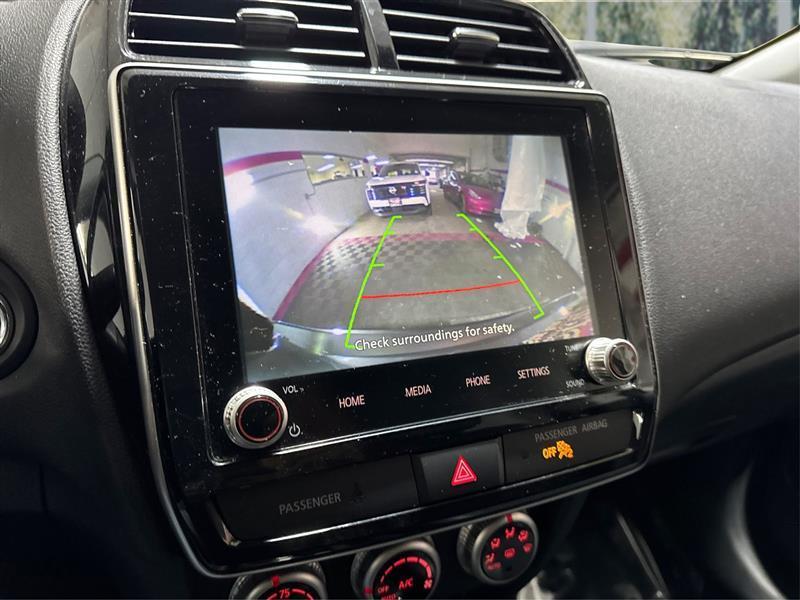 Mitsubishi Outlander Sport 2.0 ES 4WD 2024