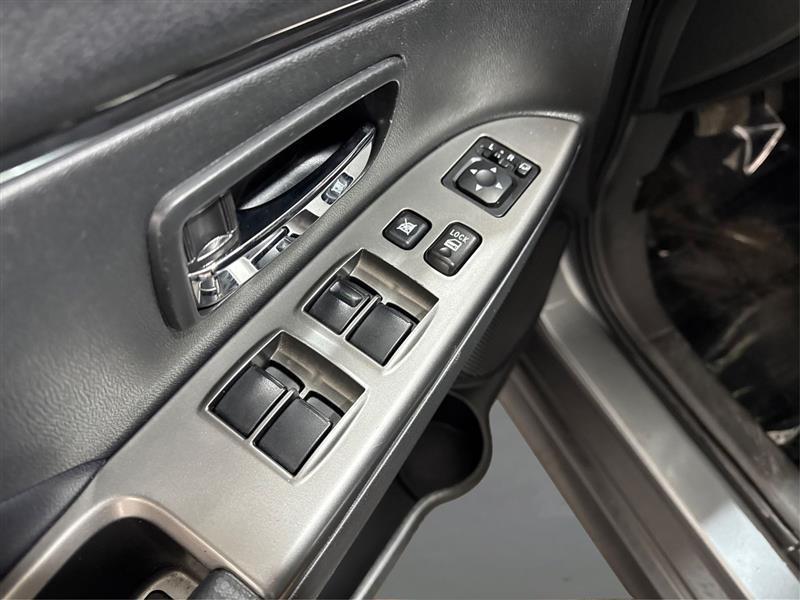 Mitsubishi Outlander Sport 2.0 ES 4WD 2024