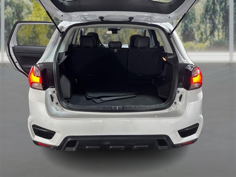 Mitsubishi Outlander Sport 2.0 ES 4WD 2024