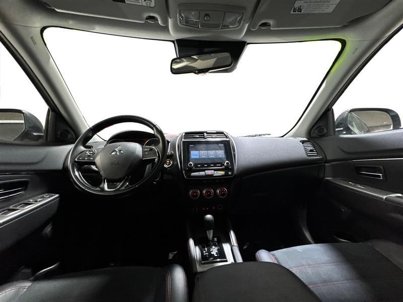 Mitsubishi Outlander Sport 2.0 ES 4WD 2024