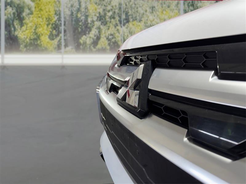 Mitsubishi Outlander Sport 2.0 ES 4WD 2024