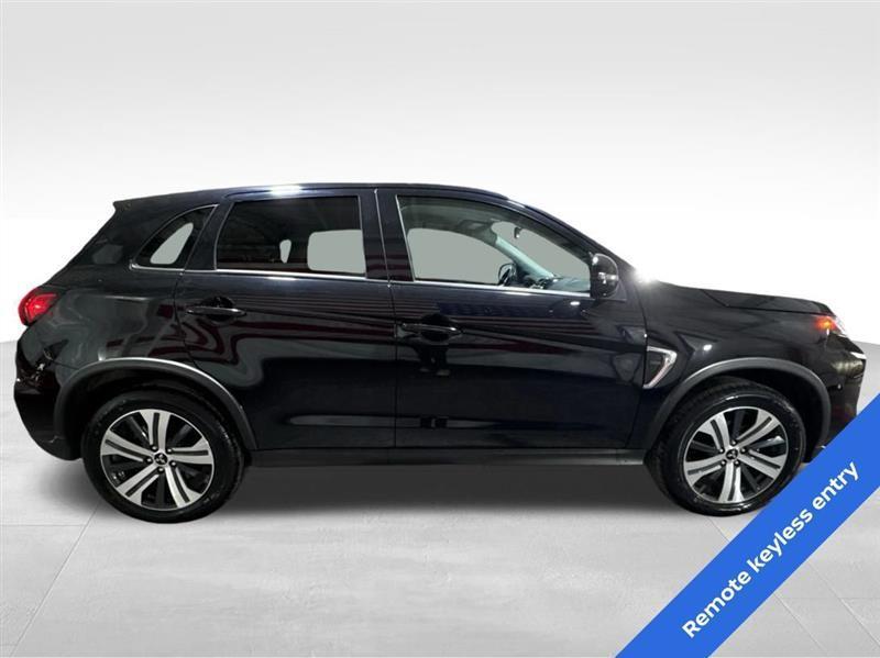 Mitsubishi Outlander Sport 2.0 ES 4WD 2024