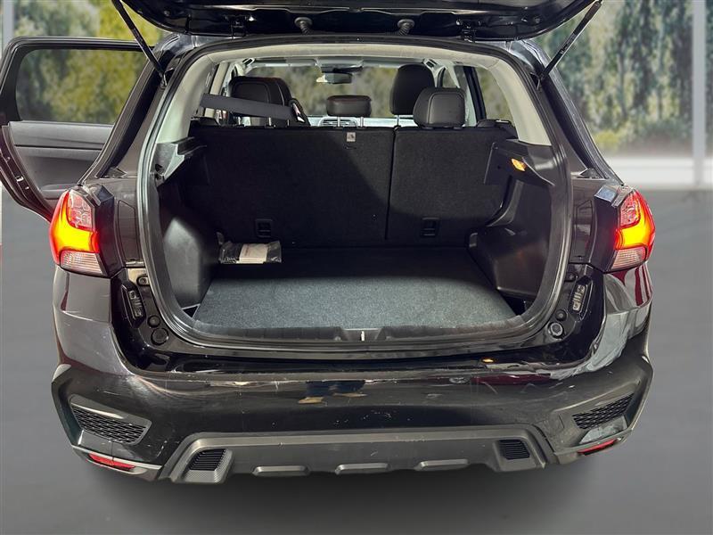 Mitsubishi Outlander Sport 2.0 ES 4WD 2024