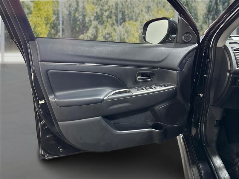 Mitsubishi Outlander Sport 2.0 ES 4WD 2024