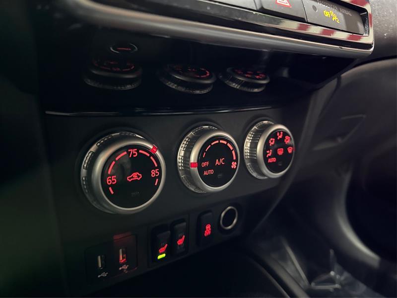 Mitsubishi Outlander Sport 2.0 ES 4WD 2024