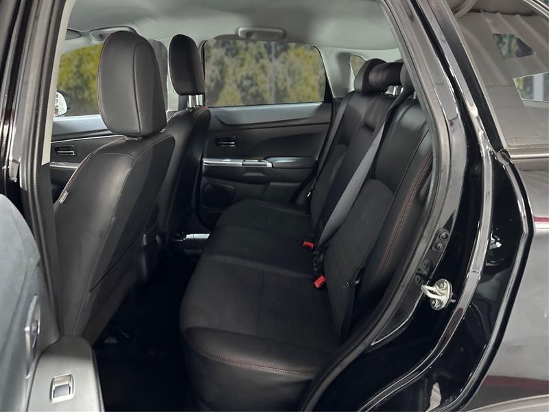 Mitsubishi Outlander Sport 2.0 ES 4WD 2024