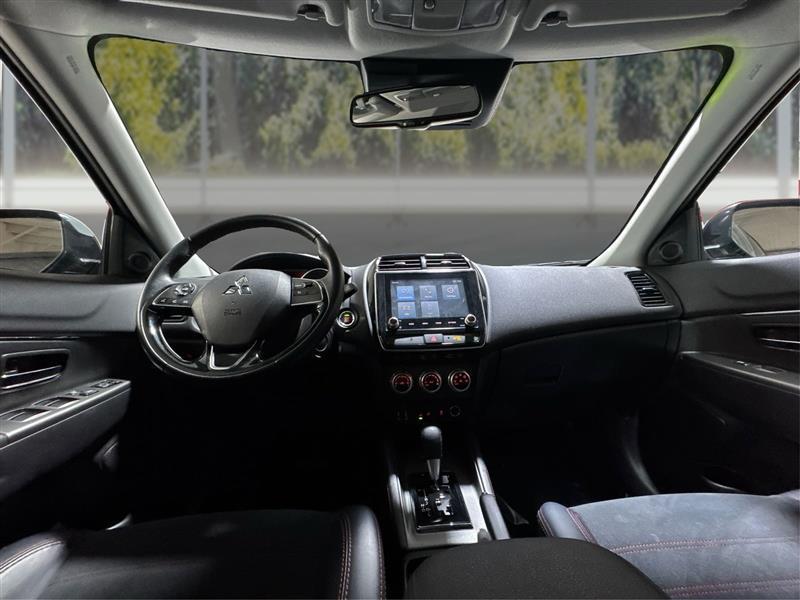 Mitsubishi Outlander Sport 2.0 ES 4WD 2024