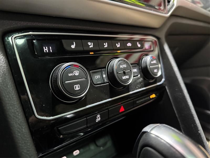 Volkswagen Atlas Cross Sport V6 SE w/Technology 4MOTION 2022