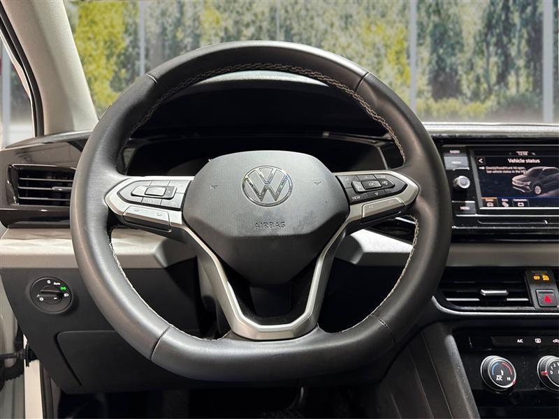 Volkswagen Taos S 2024