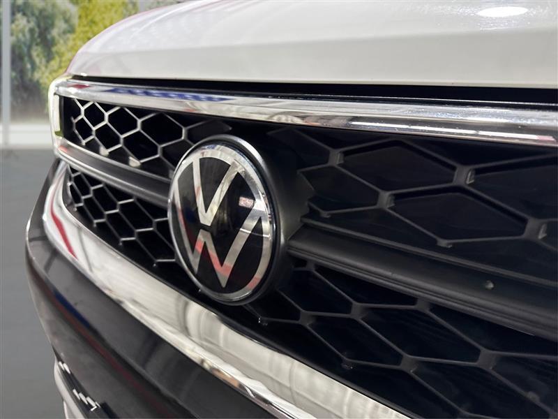 Volkswagen Taos S 2024