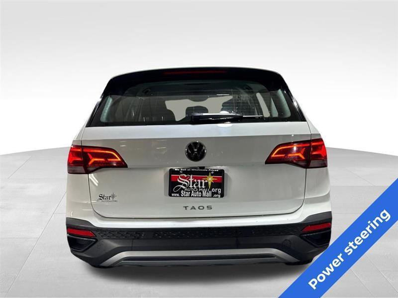 Volkswagen Taos S 2024