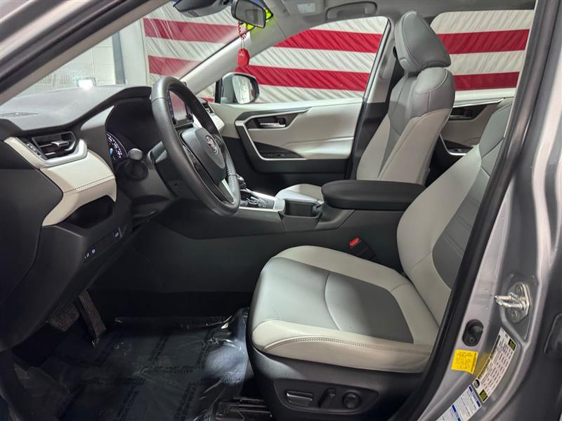 Toyota RAV4 Hybrid XLE Premium 2022